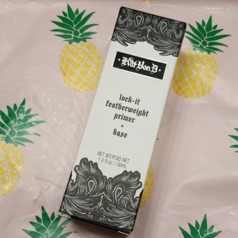 Kat Von D Lock-it Featherweight Primer